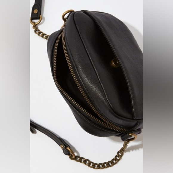 American Eagle “August” Crossbody Purse/Bag Faux Leather Adjustable Strap BLACK - Picture 3 of 5